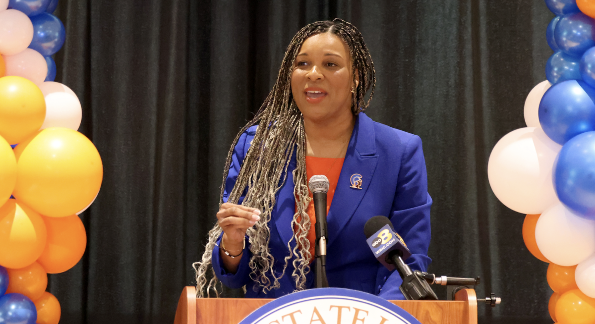 (Above) Newly hired Associate Vice-President of Intercollegiate Athletics Tiffani-Dawn B. Sykes interacts with the Virginia State University community in a meet & greet at the Multipurpose Center on Thursday, April 3. Sykes is a graduate of Virginia State University’s mass communication program and former member of the volleyball team. Photo by Helaina Ballou.